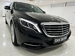 Mercedes Benz S400L R19 LED 2015 Rear Entertainment